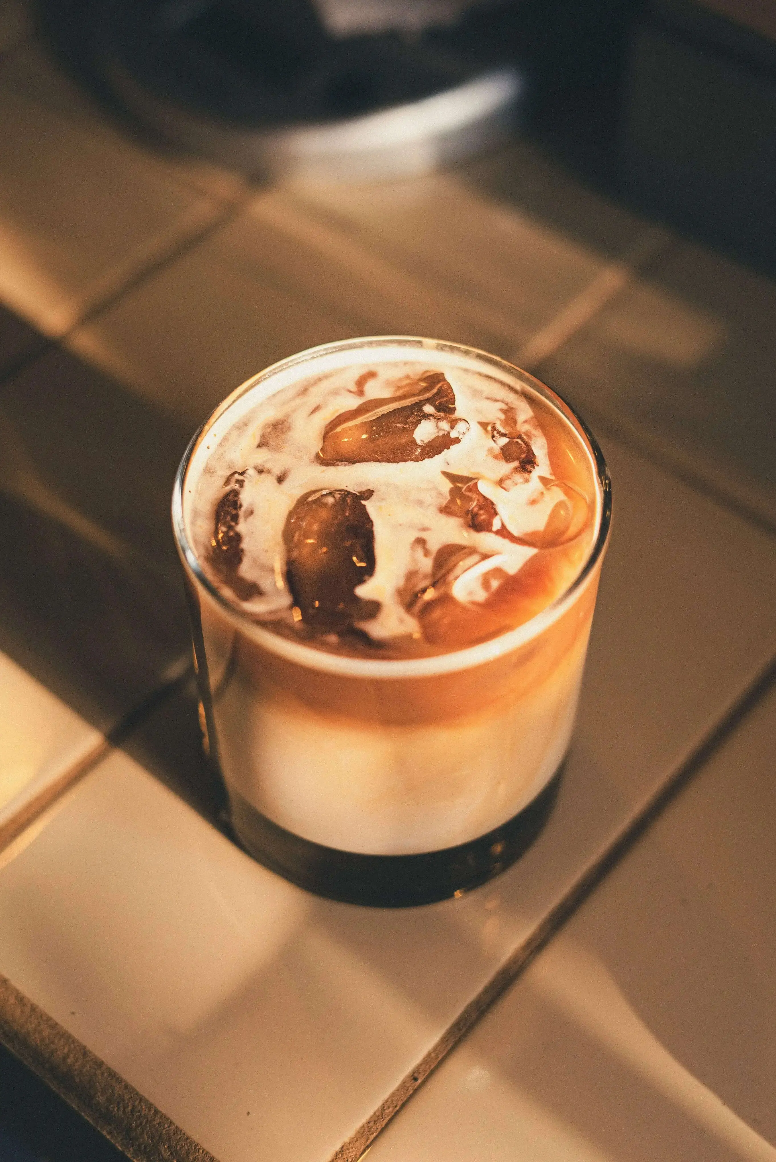 Iced Espresso-Coffeo Couch